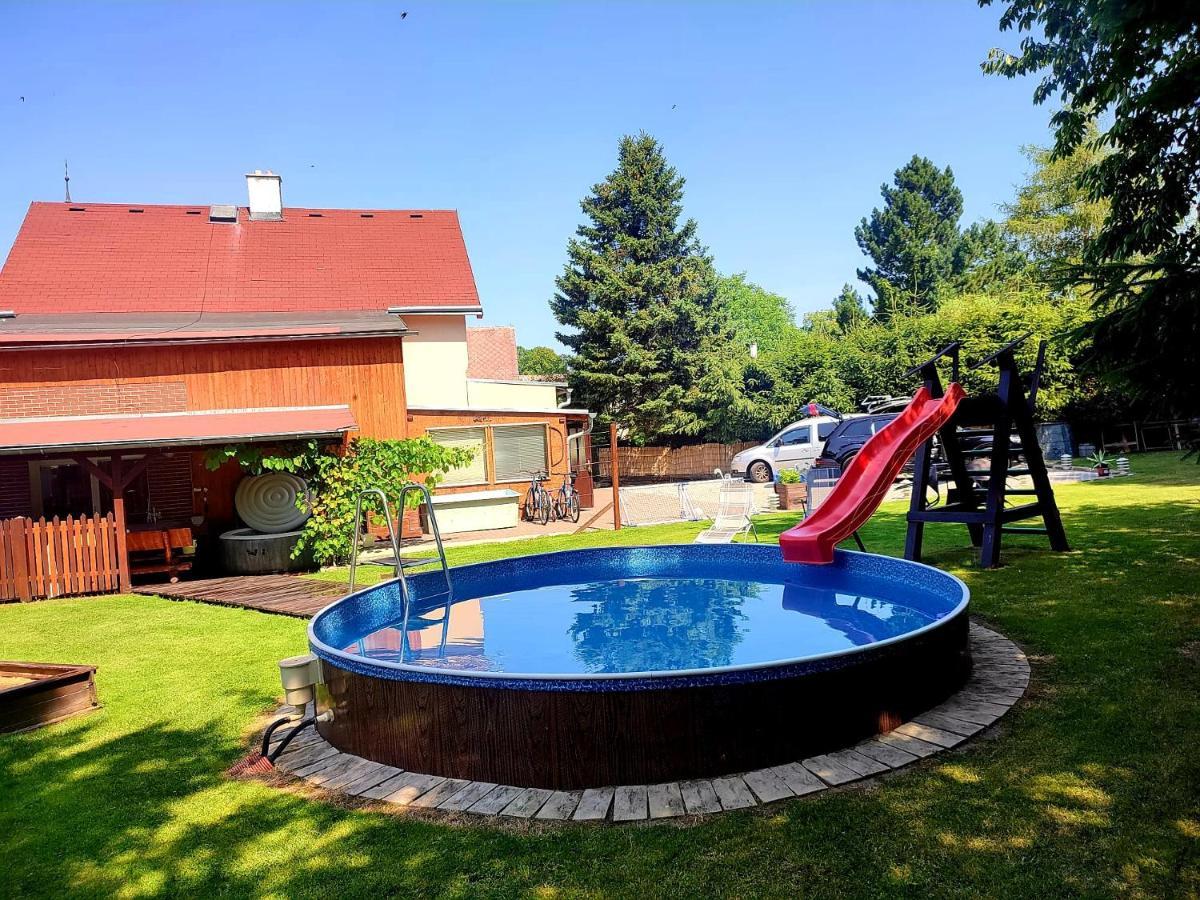 Ubytovani U Rybnicka Villa Arnoltice u Decina Exteriör bild